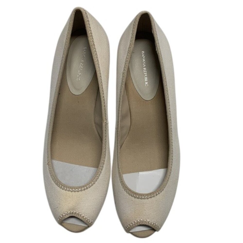 Banana Republic Wedge Sandals Women’s 9 Ivory Slip On Platform Shoes NWB Stylish